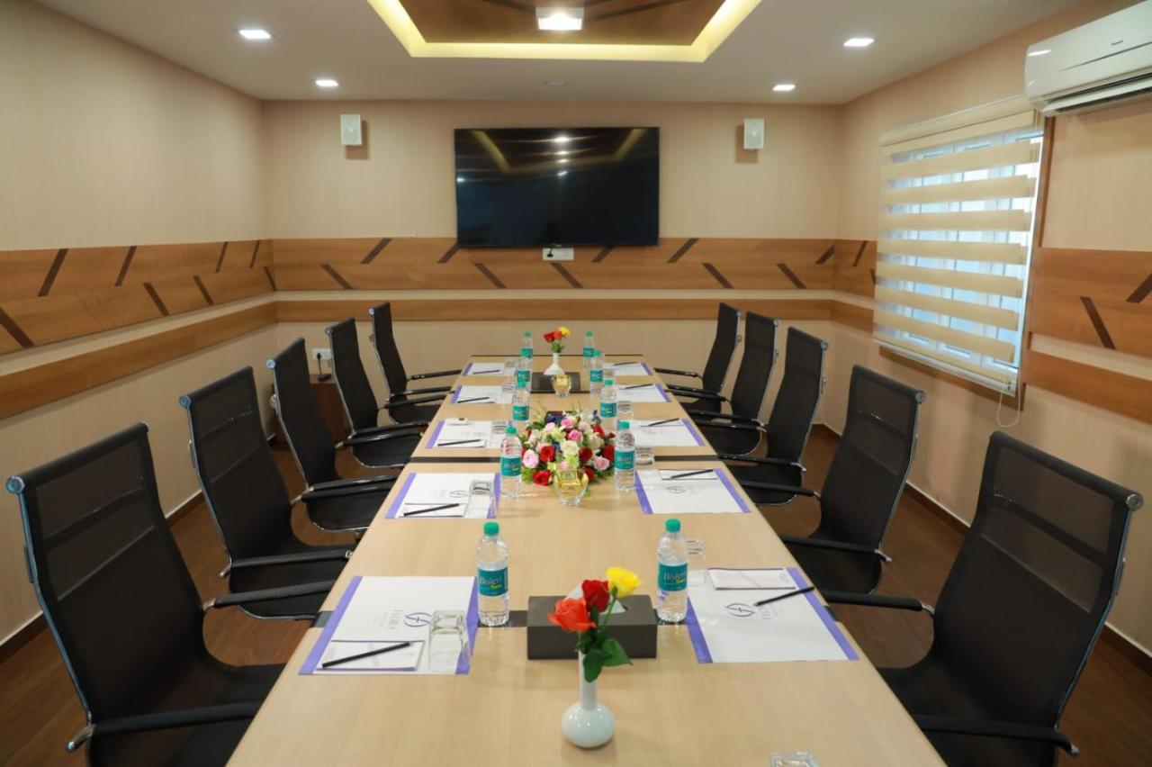 Hotel Flora Charishma Residency Aluva Kochi Exteriér fotografie