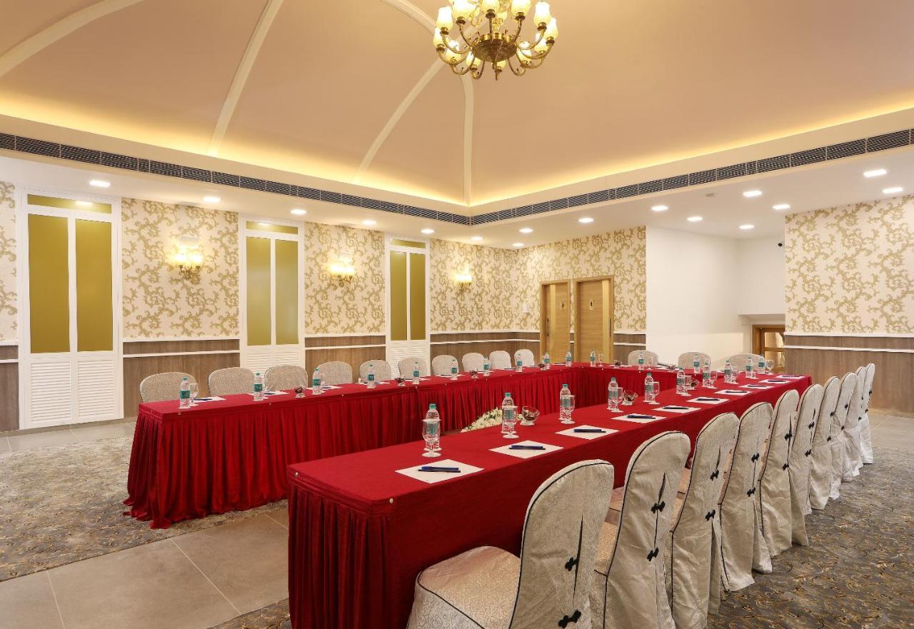 Hotel Flora Charishma Residency Aluva Kochi Exteriér fotografie
