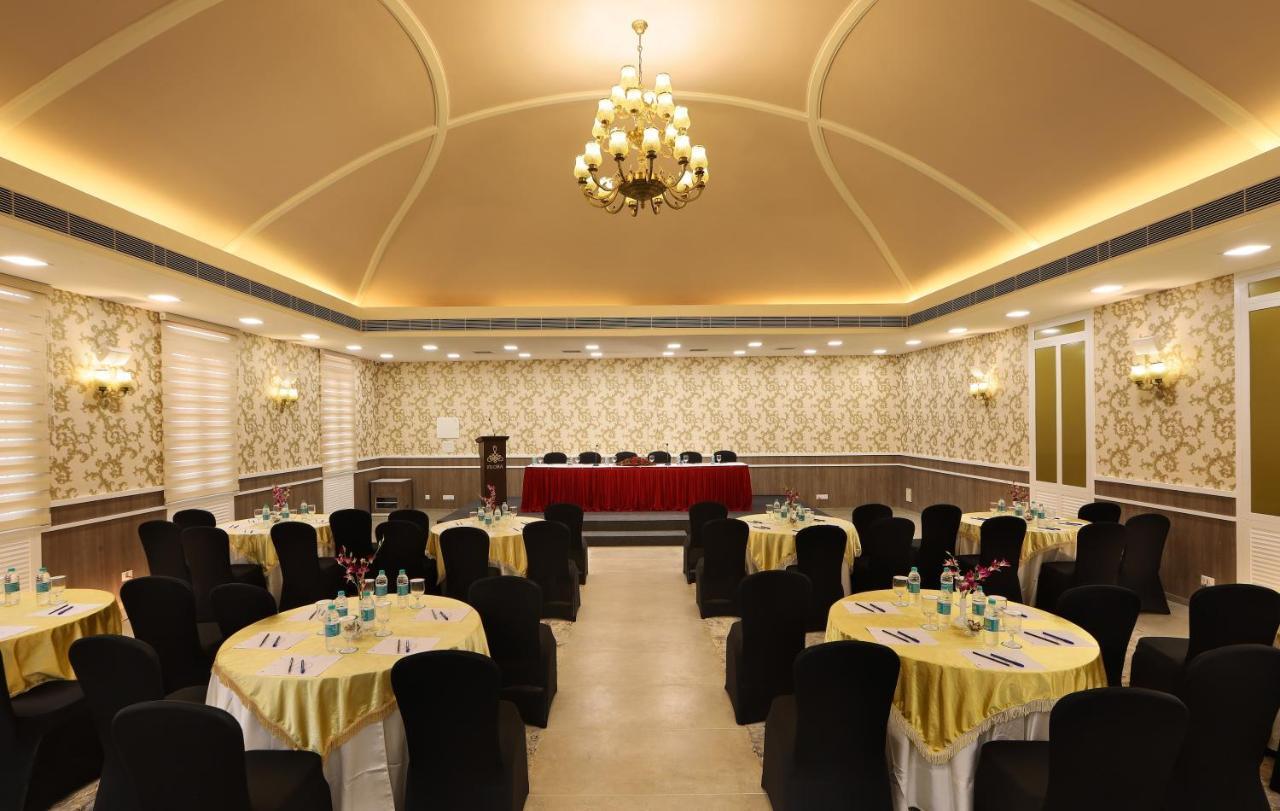 Hotel Flora Charishma Residency Aluva Kochi Exteriér fotografie