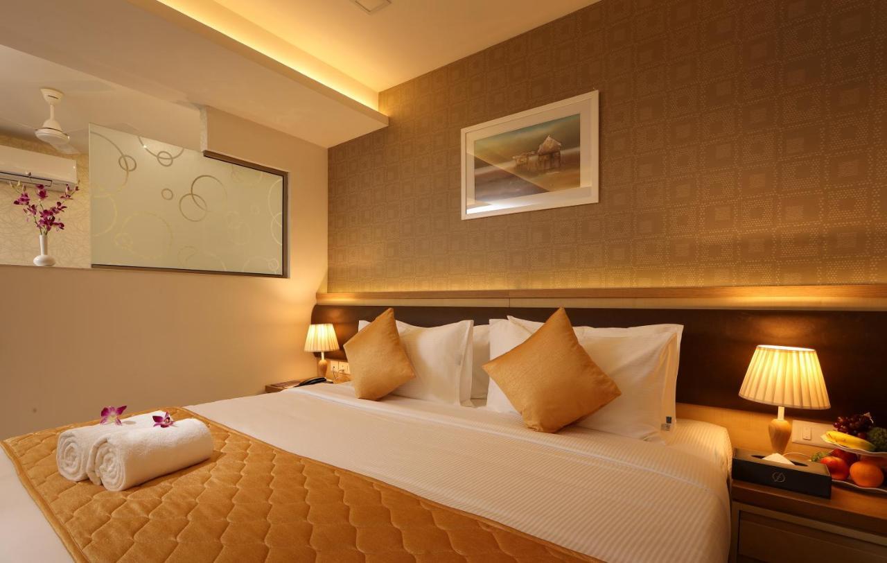 Hotel Flora Charishma Residency Aluva Kochi Exteriér fotografie